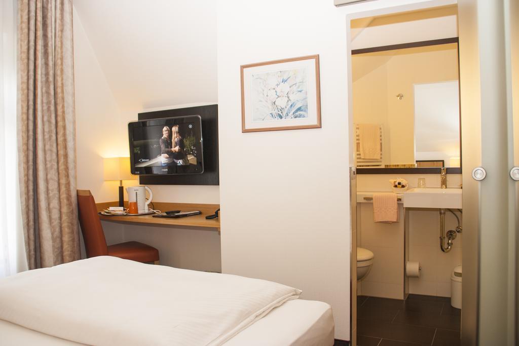 Hotel Haus Berlin Бонн Номер фото