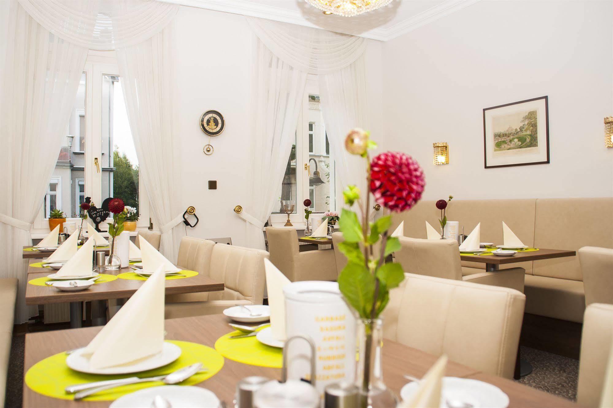 Hotel Haus Berlin Бонн Екстер'єр фото